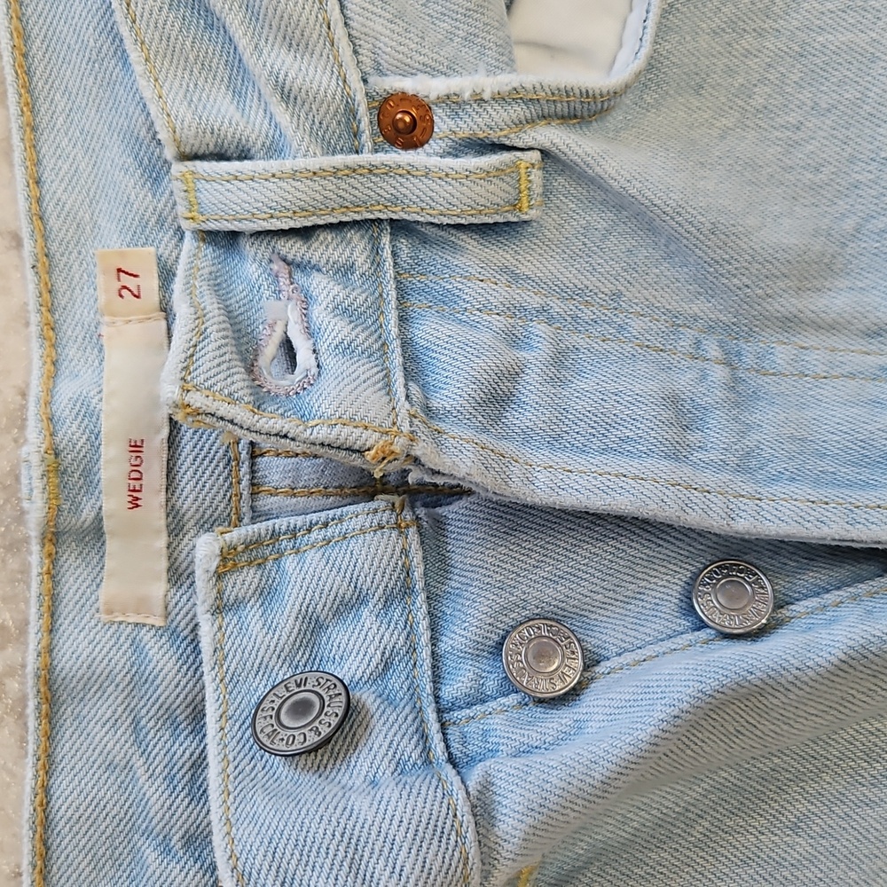Levi's Wedgie 27